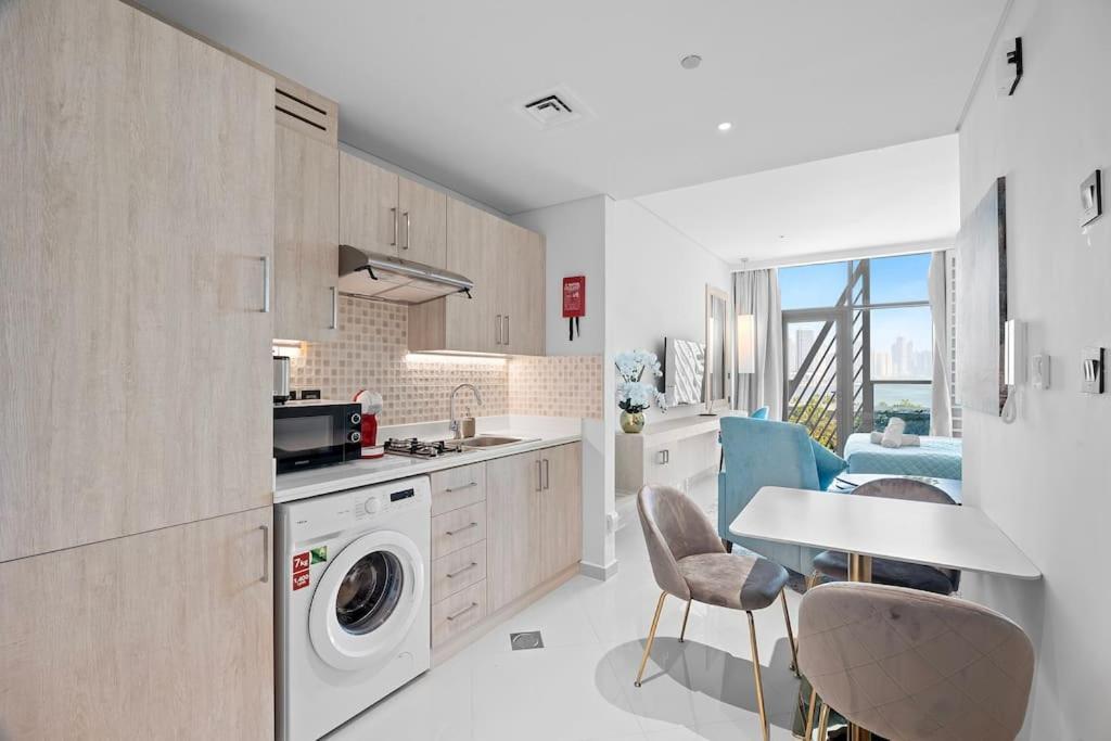 Goldbest - Seven Palm 4ppl Dubai